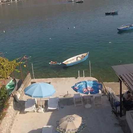 Beachfront Apartments Grunche Охрид Екстериор снимка