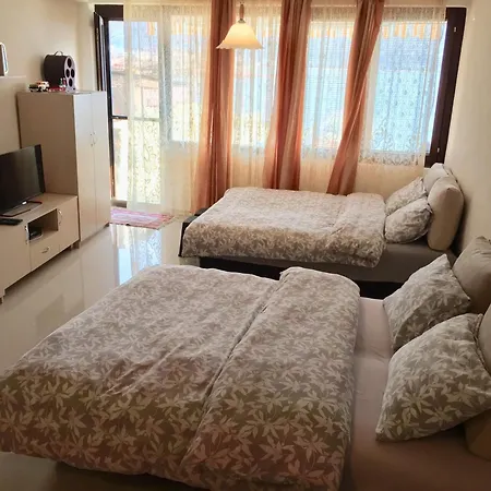 Beachfront Apartments Grunche Охрид Екстериор снимка