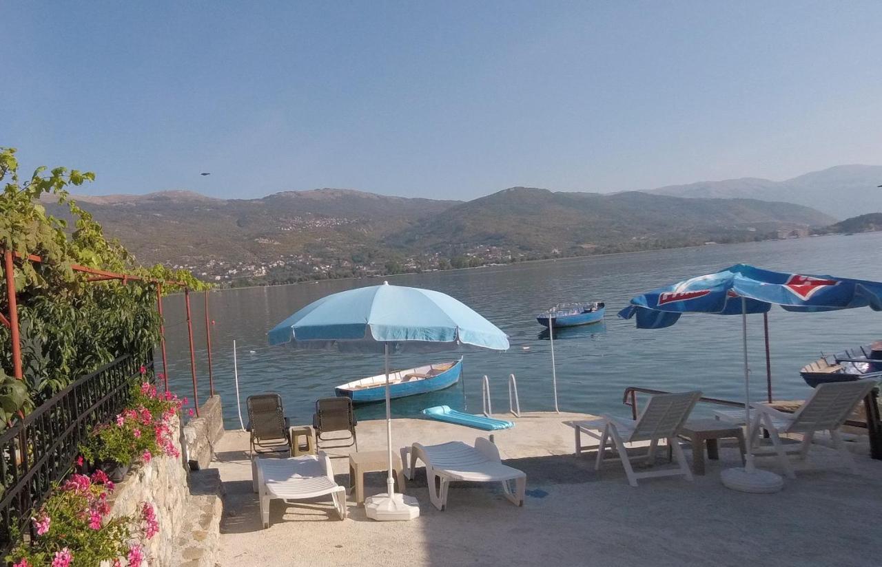 Beachfront Grunche Апартамент