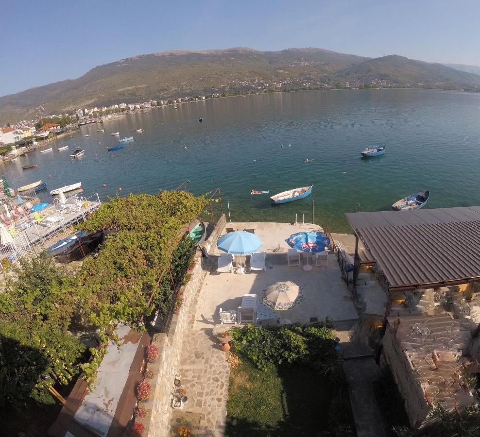 Beachfront Grunche Апартамент Охрид