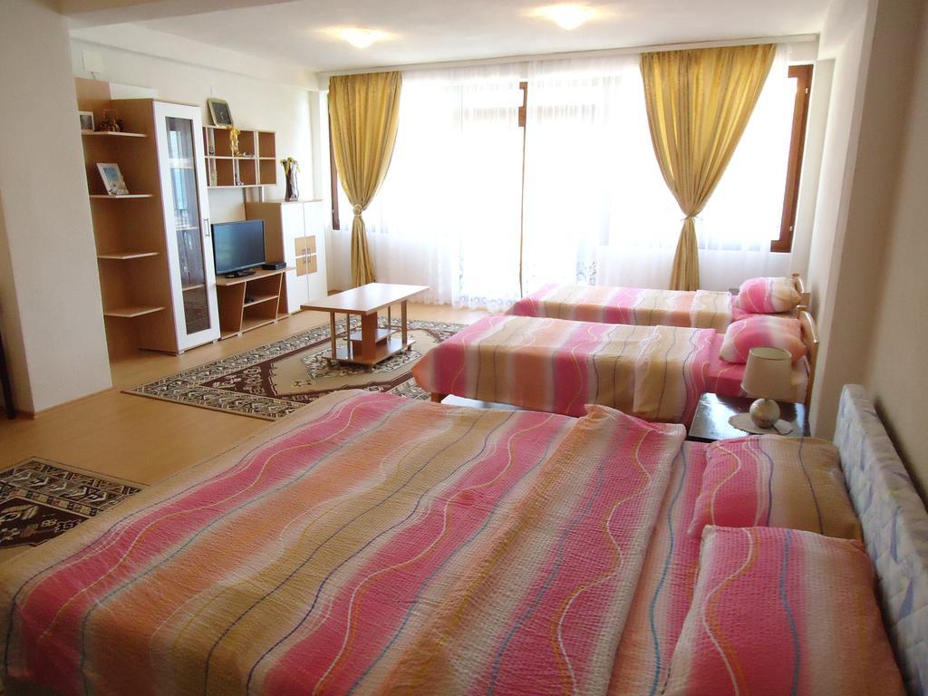 Beachfront Grunche *